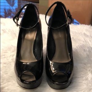 NINE WEST PEEP TOE WEDGE
